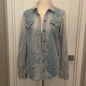 Urban outfitters blue-green dye light wash denim shirt